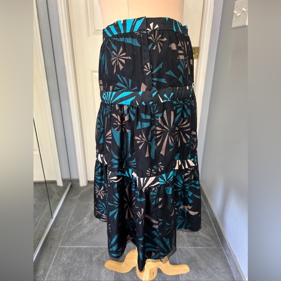 Marc Jacobs Geometric Print Mesh Overlay Silk Tiered A-Line Skirt - Picture 5 of 9